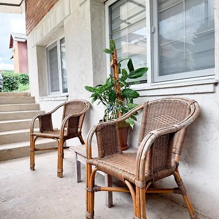 Apartman The Quiet Courtyard-parking, 2 Bdr Apart, Garden