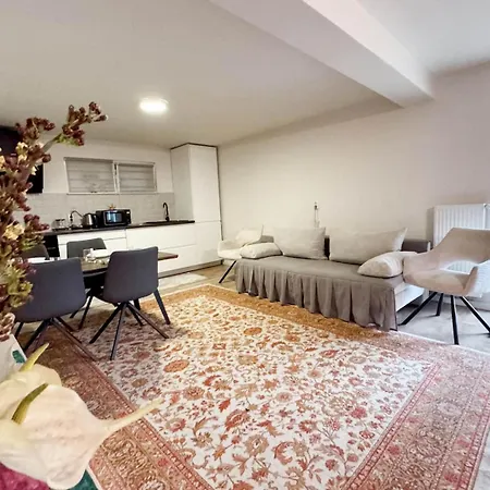 The Quiet Courtyard-parking, 2 Bdr Apart, Garden Kolozsvár